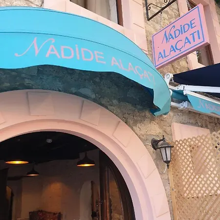 فندق Nadide Breakfast&room ألاتشاتي