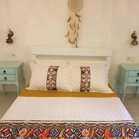 Nadide Breakfast&room فندق *