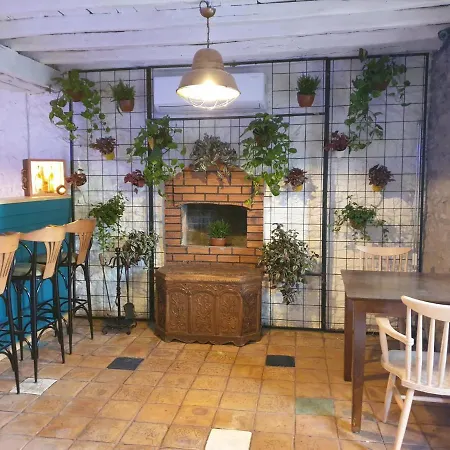 호텔 Nadide Breakfast&room